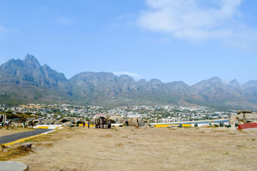 Cape Town Uncovered : Half-Day City Tour and Table Mountain - Table Mountain sets the tone