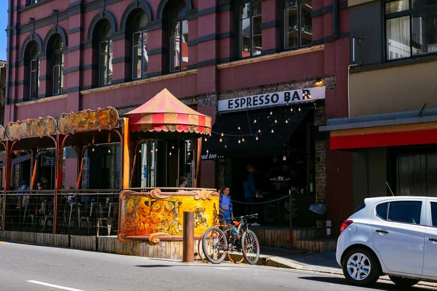 Cape Town Walking Tour: Bo-Kaap & City Highlights - Starting with coffee at Truth Coffee