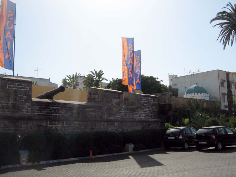 Casablanca: Guided City Tour - Guides, drivers, and the feel of the day