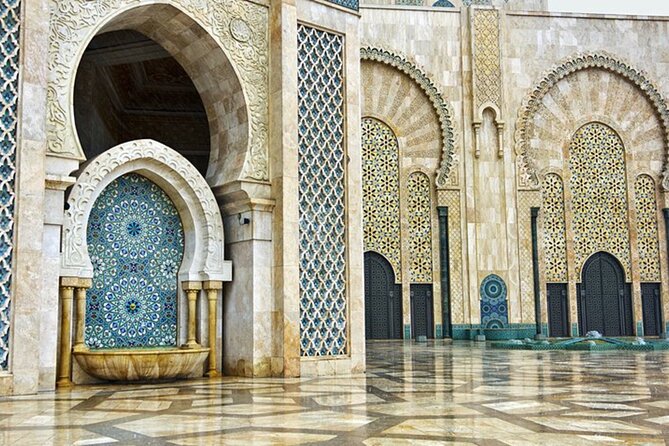 Casablanca: Hassan II Mosque & City Highlights Tour - United Nations Square and the Central Marketplace