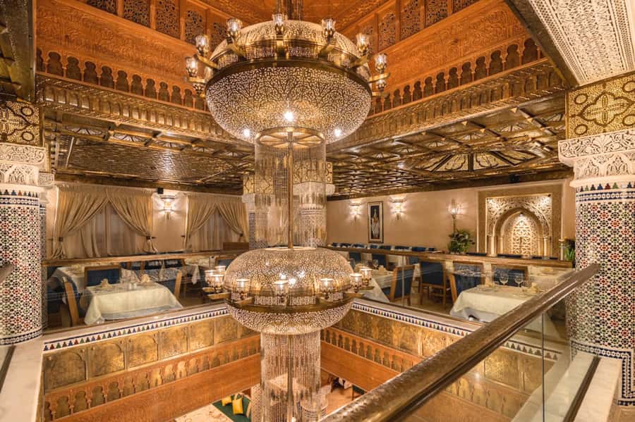 Casablanca: Layover Sightseeing Tour with Airport Transfer - Ain Diab Corniche, Anfa, and Maarif