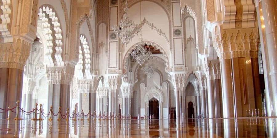 Casablanca: Private Guided Tour - Two churches add an unexpected layer