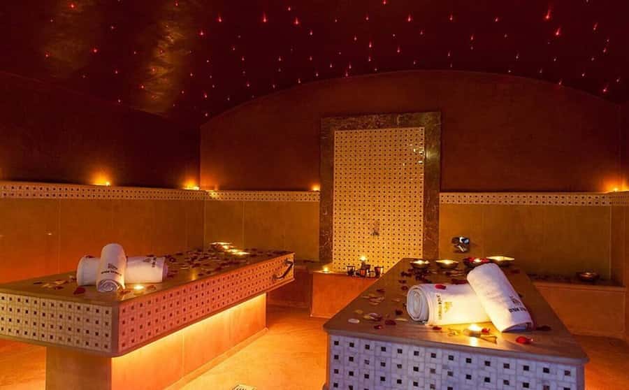 Casablanca: Spa and Private Hammam Package with Car Transfer - What the two-hour visit includes