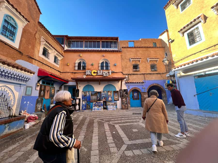 Chefchaouen: Hidden Gems Guided Tour with Mint Tea - Following the river, springs, and old laundry