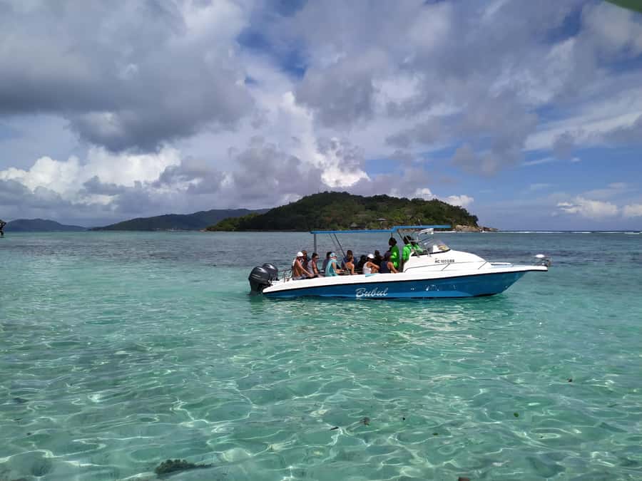 Curieuse Guided Tour, St Pierre, BBQ & 2 Snorkel Stops - A guided hour through Curieuse