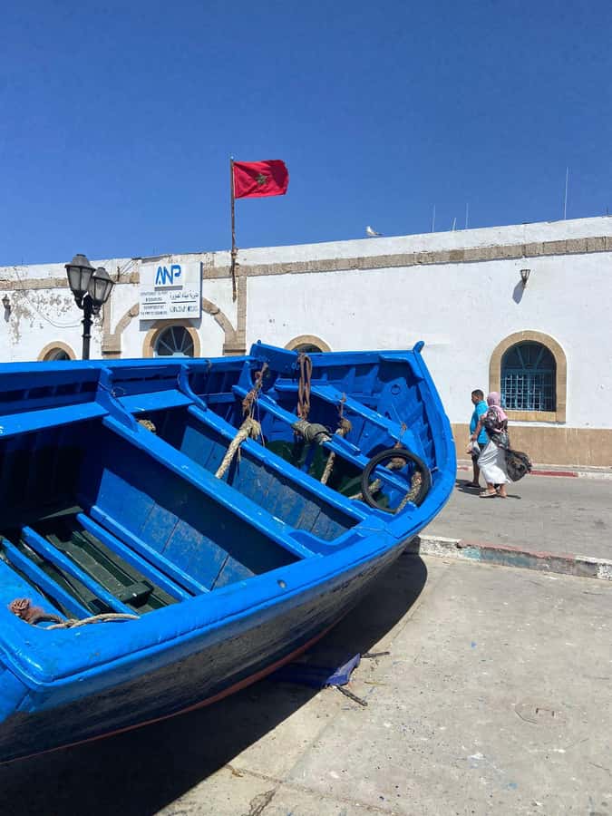 Day Trip To Essaouira From Marrakech With Guide - The medina: white walls, small shops, and an easy walk