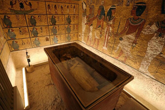 Day Trip to Luxor From Cairo By Flight, King Tut Tomb Included - The Colossi of Memnon and the end of the sightseeing