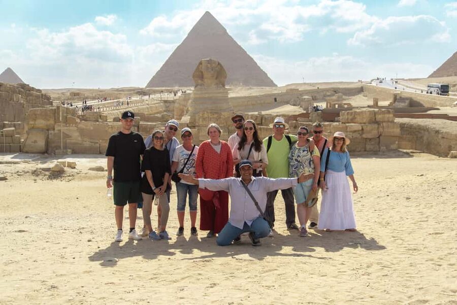 Discover Cairo: Pyramids, Museum & Sphinx Tour from Hurghada - Giza, where the scale finally makes sense