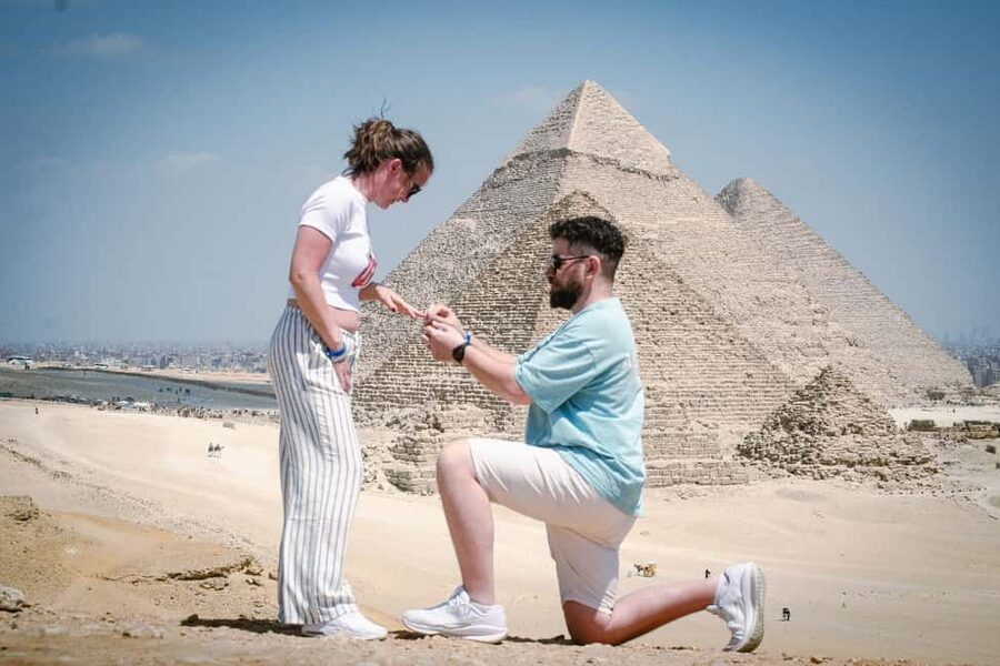 Discover Cairo: Pyramids, Museum & Sphinx Tour from Hurghada - Heat, walking, and who should skip it