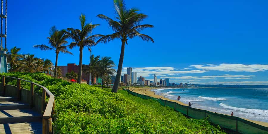 Durban: City Sightseeing and Walking Tour - uShaka Marine World and Durban’s Golden Mile