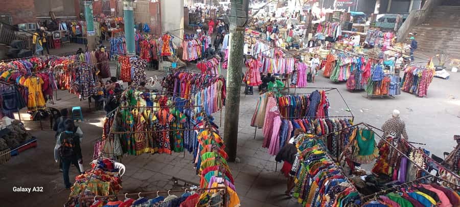 Durban: Local Markets and Culture Guided Walking Tour - Walking through the city toward the sea