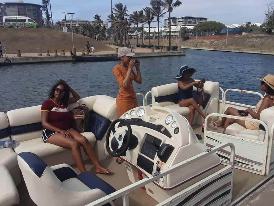 Durban Point Waterfront: Luxury Canal Boat Cruise - Passing uShaka and Ithala Trade Centre