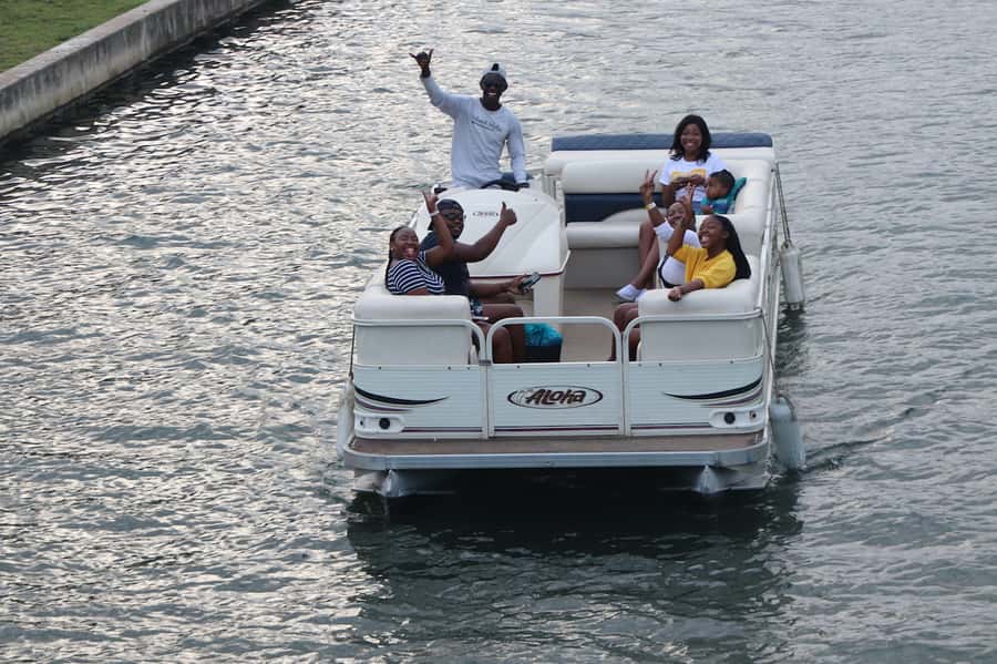 Durban Point Waterfront: Luxury Canal Boat Cruise - The guides make the short ride work