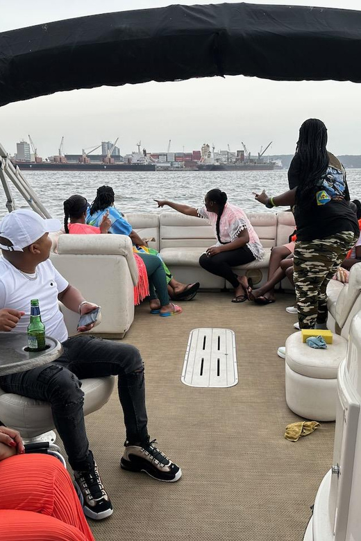 Durban: Pontoon Boat Harbor Cruise - A social ride with music and friendly crew