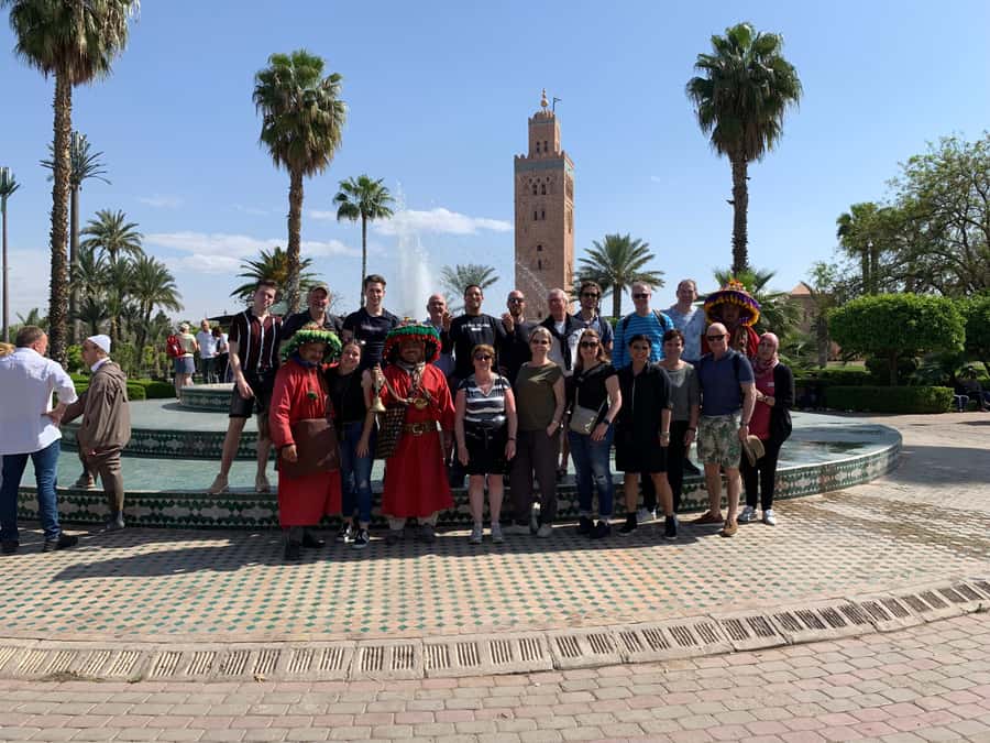 Dutch Bike Tour in Marrakech with Local Guide - Entering the medina by bicycle