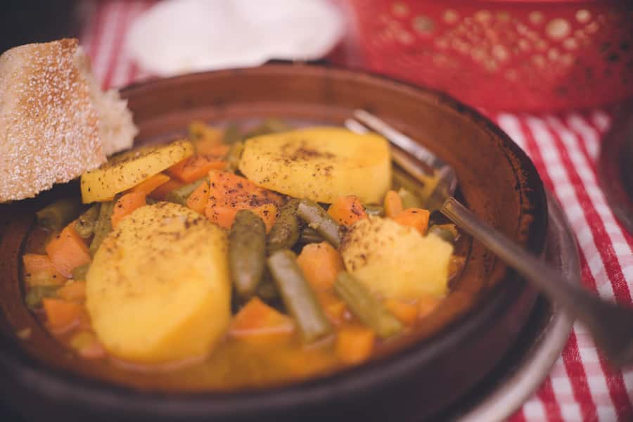 Essaouira: HOW TO BE A REAL MOROCCAN CHEF - Choosing a tagine and learning the spice cabinet