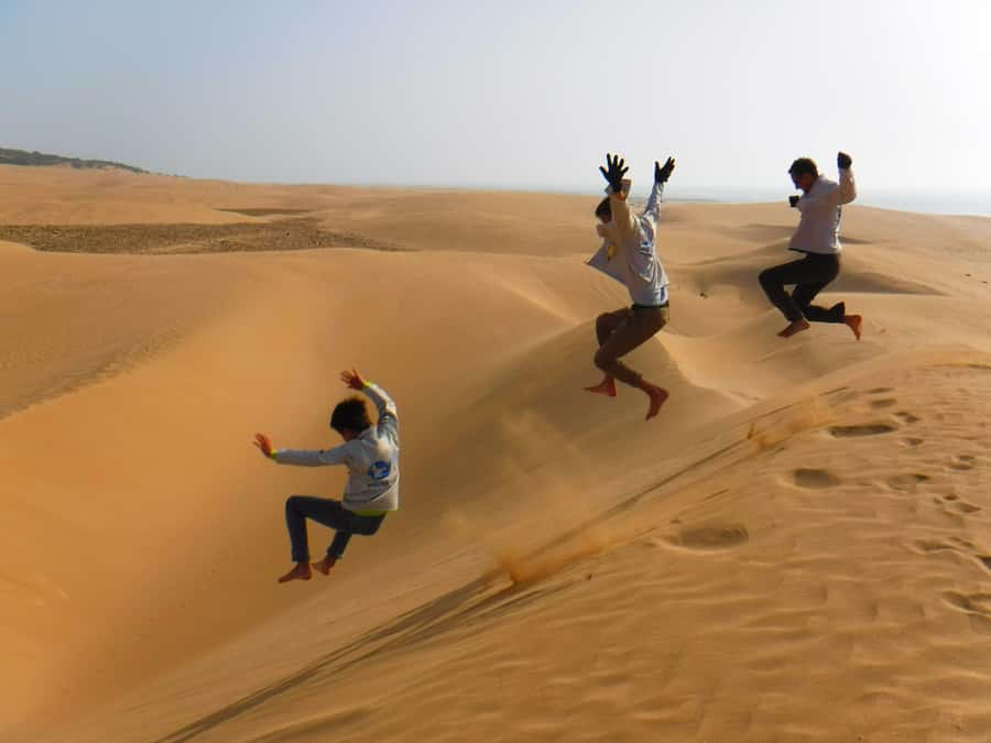 Essaouria: Beach & Big Dunes 2-Hour Quad Biking Tour - A practical break with water, snacks, and photos
