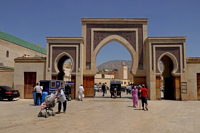 Exclusive Fez Medina Walking Tour with Private Guide - Shrines and mosques come with access limits