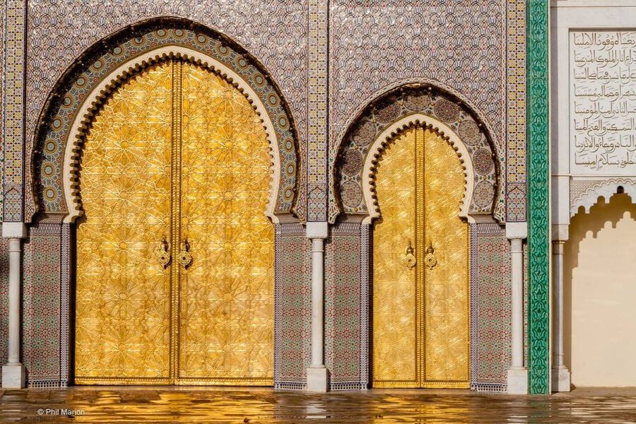 Fes: Guided Sightseeing Tour with Luxury Car - How the transport and timing affect value
