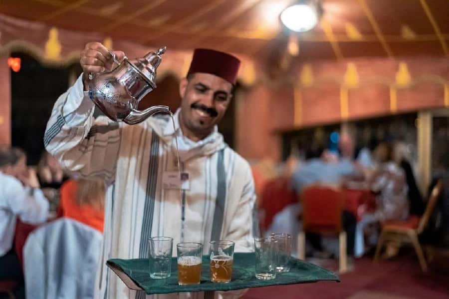 Fes : Unforgettable Dinner Show Experience with hotel pickup - The short ride from Fès to dinner