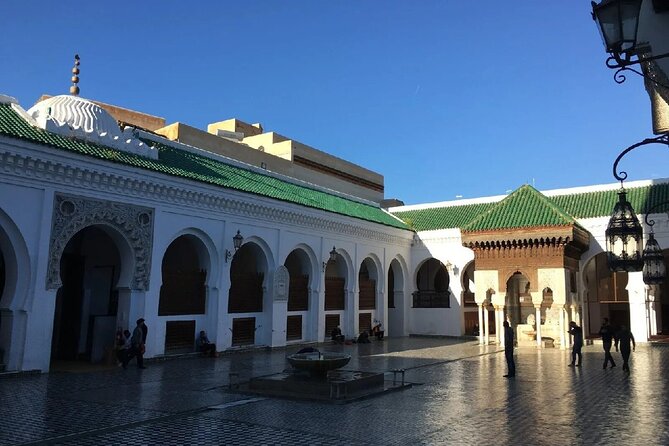 Fez Medina 4-Hour Guided Walking Tour - Bab Boujloud, the Blue Gate, and the end of the walk