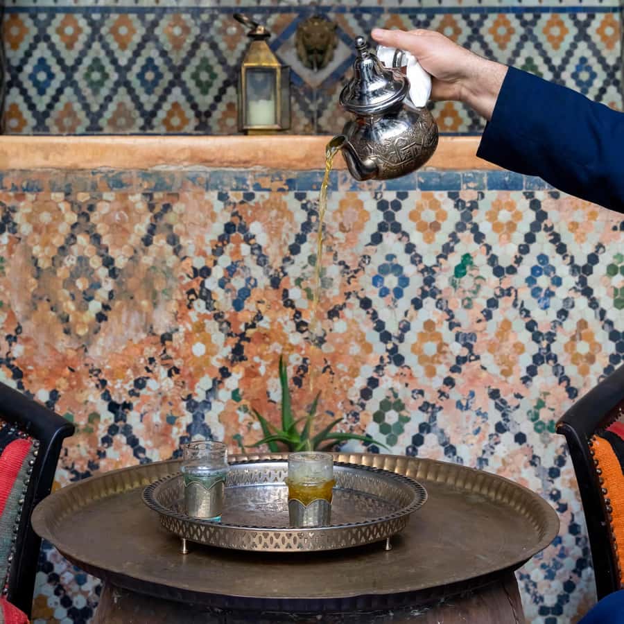 Fez Medina: Local Cultural Highlights Guided Tour - Tanners, souks, and the heart of the old city