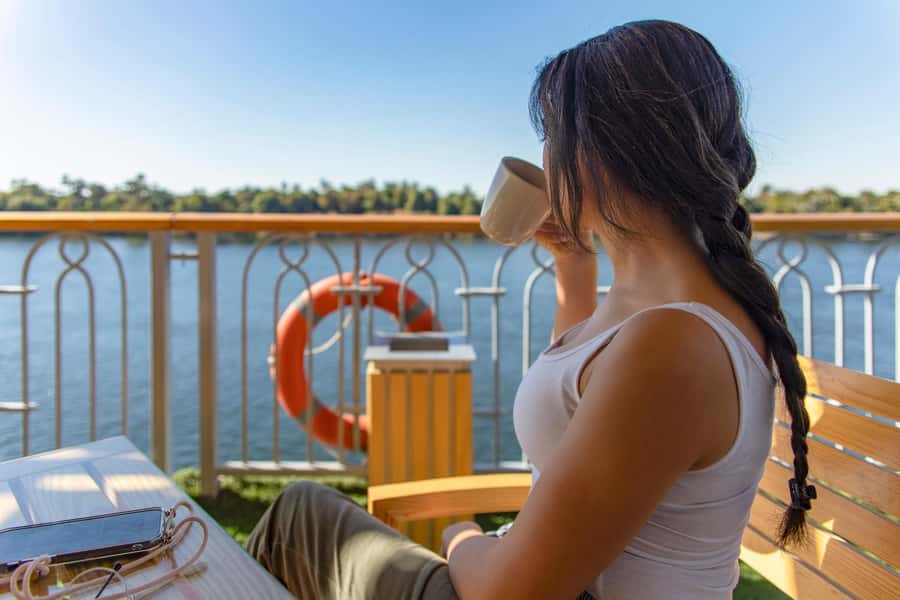 From Aswan: 4-Day Nile Cruise from Aswan to Luxor with Guide - Day two: choosing Abu Simbel or a slower morning