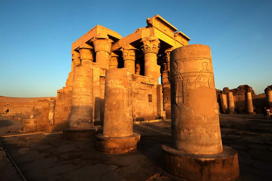 From Aswan: Overnight Nile Cruise to Luxor with Meals - Who will enjoy this short cruise