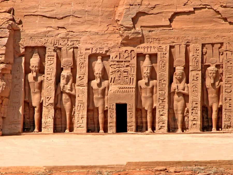 From Cairo: 2-Day Abu Simbel & Luxor Tour - Why this Cairo to Upper Egypt plan works