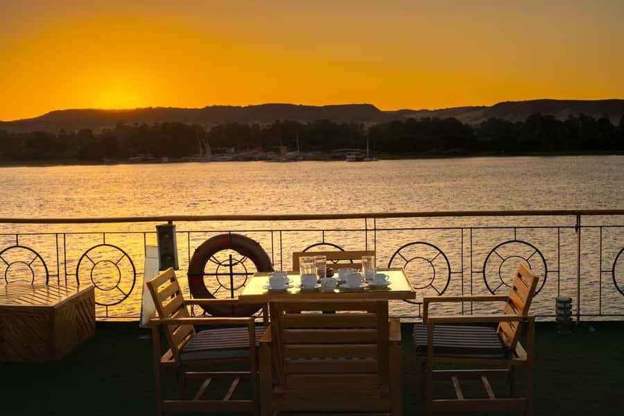 From Cairo: 4-Day Nile Cruise to Luxor with Balloon Flight - The Valley of the Kings and Hatshepsut’s temple