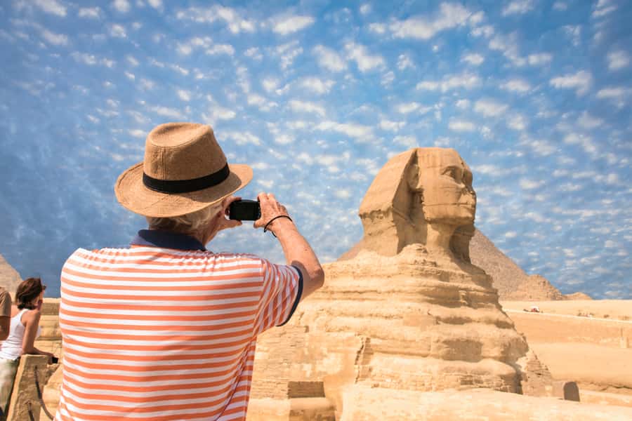 From Cairo: Pyramids of Giza, Sphinx, Saqqara & Memphis Tour - Lunch and the practical middle of the day
