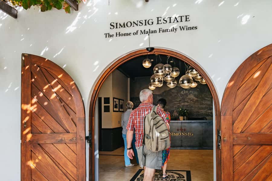 From Cape Town: 3 Regions Wine Tour with 3 Estates, 15 Wines - How the guide shapes the day