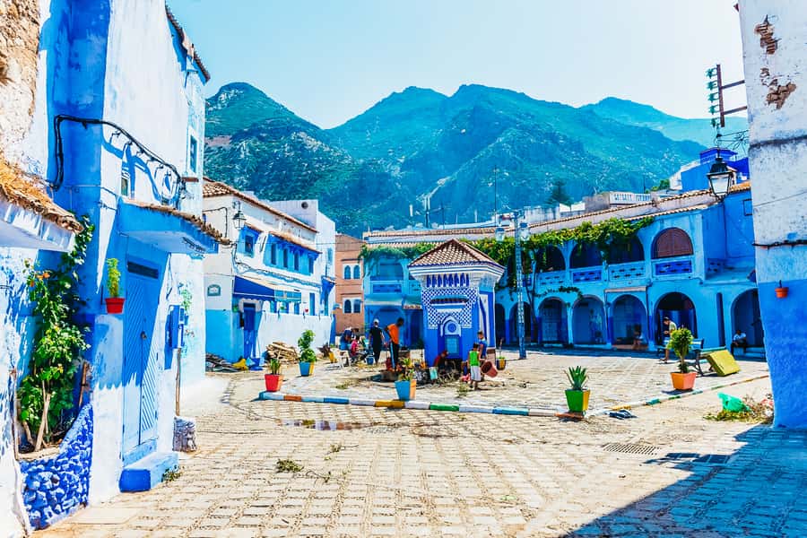 From Fez: Day Tour to the Blue Town of Chefchaouen - Plaza Uta el-Hammam and the Kasbah Museum
