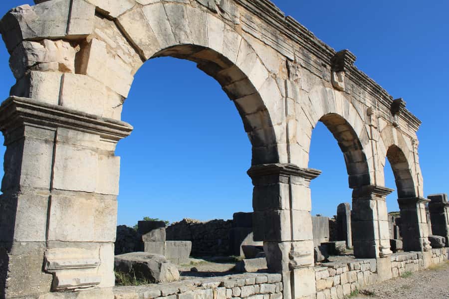 From Fez: Volubilis Moulay Idriss and Meknes Day Trip - Leaving Fez through the countryside