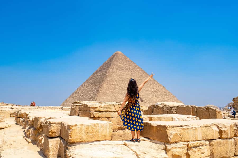 From Hurghada: Grand Egyptian Museum Pyramids Cairo Day Trip - Meeting the Sphinx face to face
