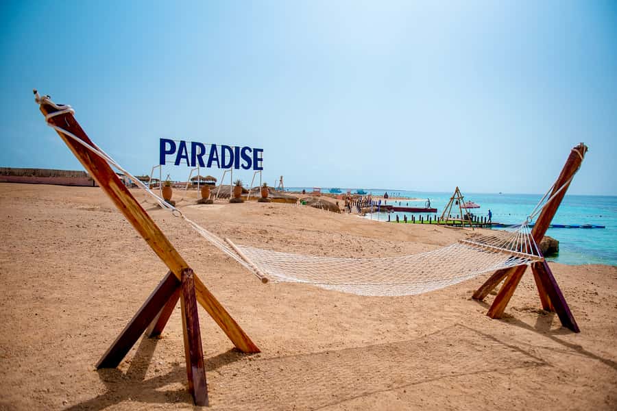 From Hurghada: Paradise Island Snorkeling Cruise with Lunch - Choosing the yacht or speedboat