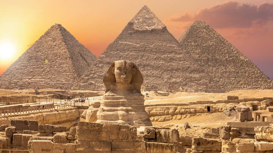 From Hurghada: Pyramids & Museum Small Group Tour by Van - A felucca ride on the Nile