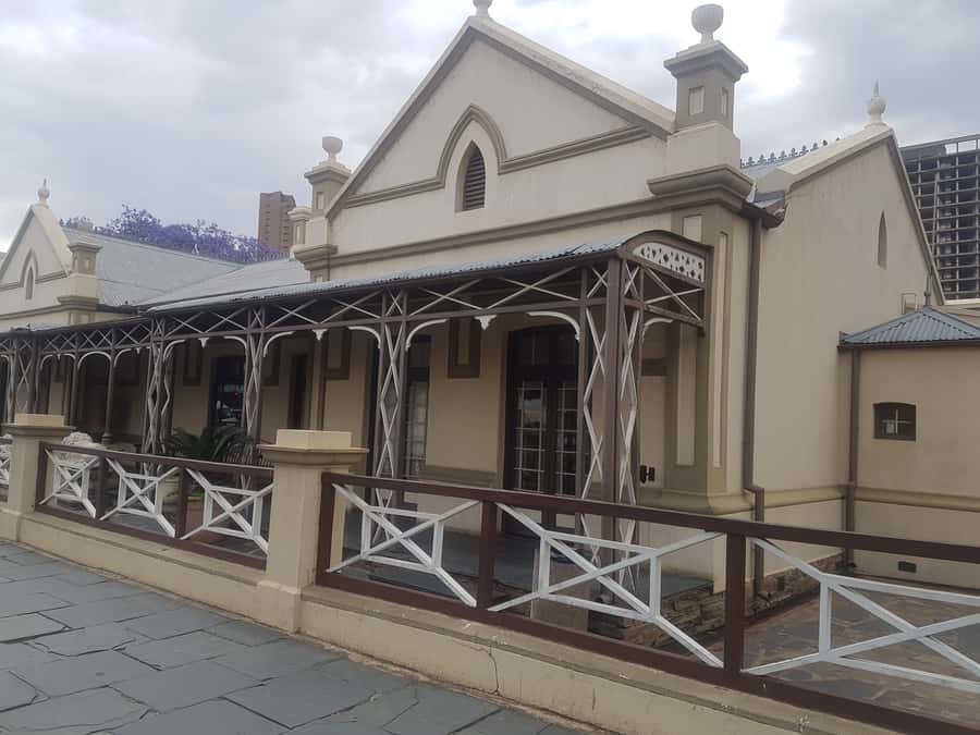 From Johannesburg: Pretoria Half Day Tour - Church Square, City Hall, and Pretoria by road
