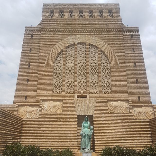From Johannesburg: Pretoria Half Day Tour - Guides who shape the experience
