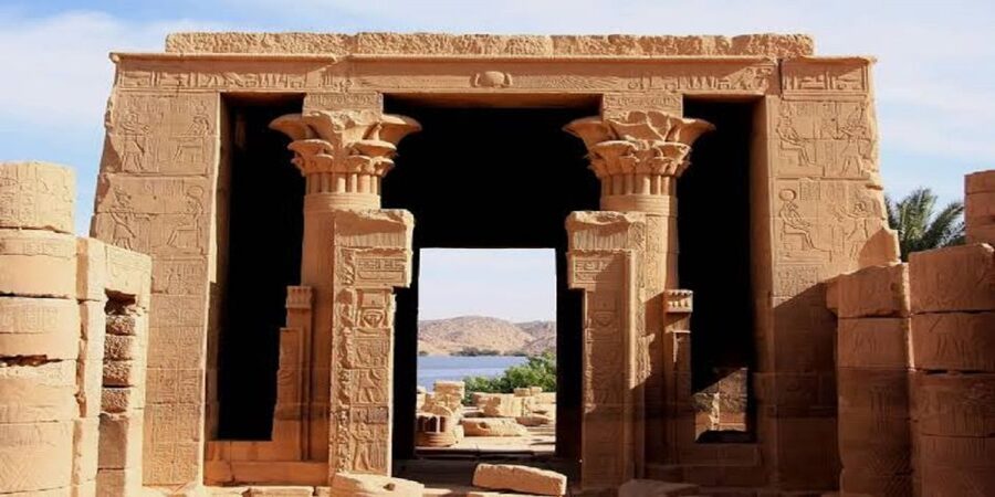 From Luxor: 5-Day Nile Cruise to Aswan with Balloon Ride - Days 3 and 4: Edfu, Kom Ombo, and Aswan’s island temple