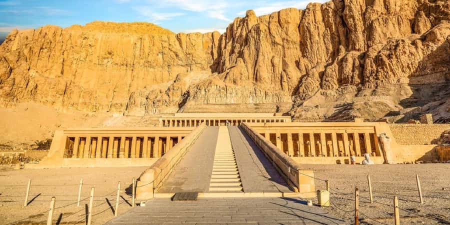 From Luxor: All-Inclusive West Bank Private Tour with Lunch - Understanding Hatshepsut at Deir el-Bahari