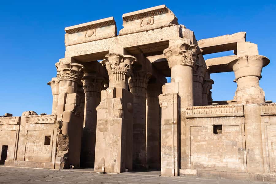 From Luxor: Edfu, Kom Ombo, Aswan Private All-Inclusive Tour - Edfu Temple and the long road south