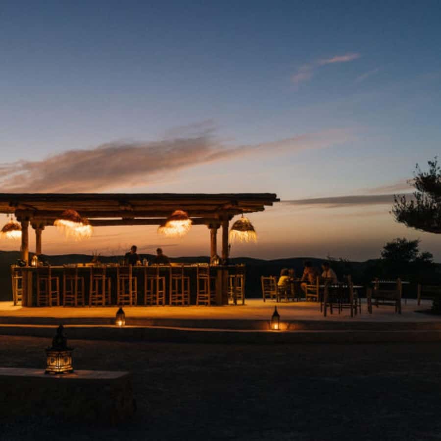 From Marrakech: Agafay Desert Sunset Dinner with Live Show - What to pack and how to prepare