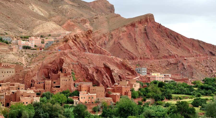 From Marrakech: Ait Benhaddou and Atlas Mountains Day Trip - Entering Ait Benhaddou, Morocco’s movie-famous ksar