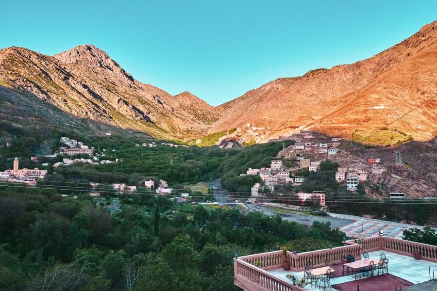 From Marrakech: Atlas Mountains Full-Day Hiking Trip w Lunch - Guides, drivers, and group comfort