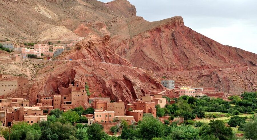 From Marrakesh: 4-Day Private Atlas Mountains & Desert Tour - Should You Book the Four-Day Sahara Route?