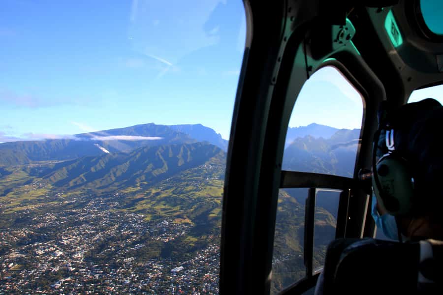 From St Pierre: helicopter flight over the whole of Reunion Island - Cilaos and Mafate, Réunion’s Great Mountain Bowls