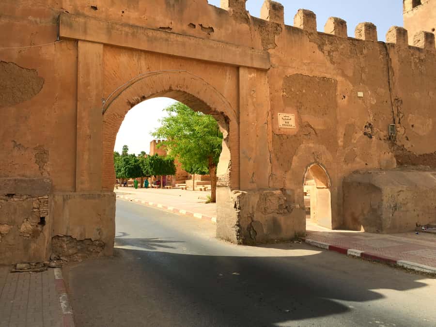 From Taghazout/Agadir: Taroudant and Tiout Day Trip & Tajine - Leaving Agadir for the Souss-Massa interior