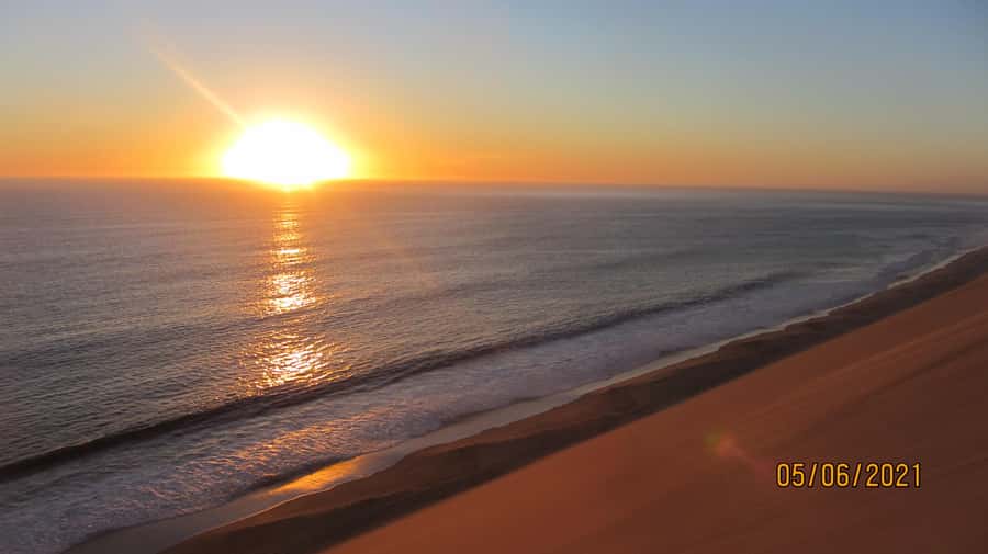 From Walvis Bay: Sandwich Harbour World Heritage Site - Reaching the Sandwich Harbour viewpoint