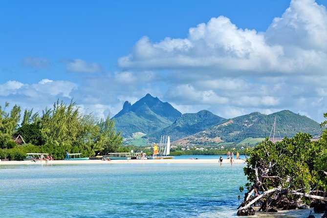 Full-Day Catamaran Cruise to Île aux Cerfs with BBQ Lunch - Key points to know before booking